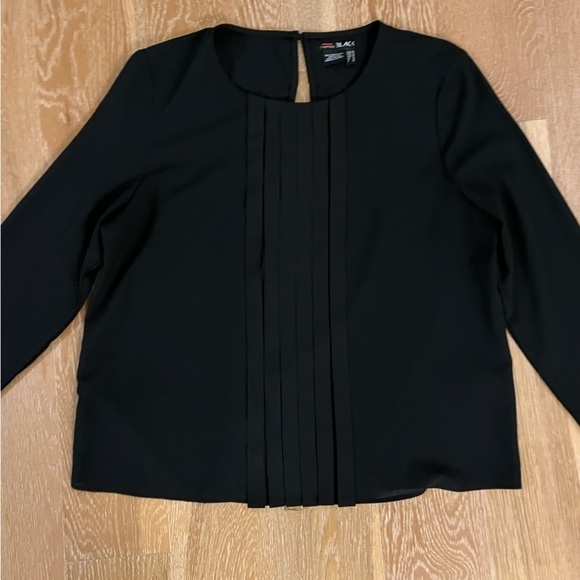 Castro sheer black top with front pleats - Picture 5 of 7